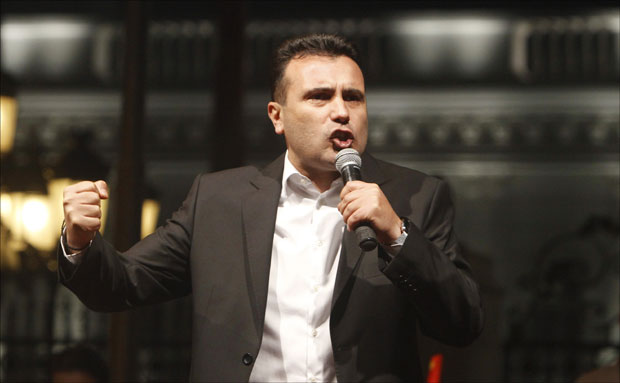 Заев режира упад Срба у Македонију?